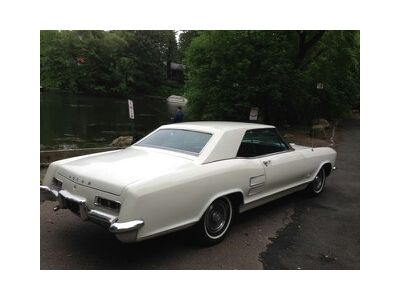 1963 buick riviera455 wildcat v8 76k original low miles white mint