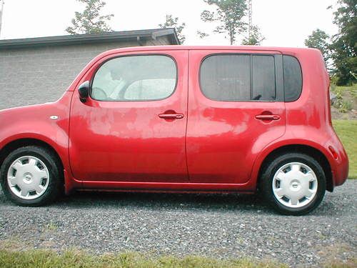 5 door utility wagon, 6 speed manual shift