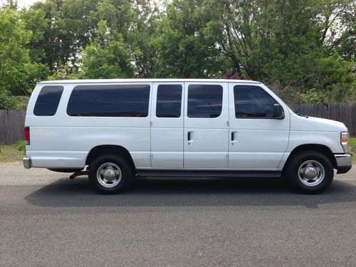 2009 ford e350 super duty xlt 15 passenger with factory navigation &amp; back up cam