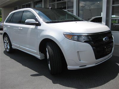 2013 ford edge sport awd. loaded, navigation, dual roof, back up camera.