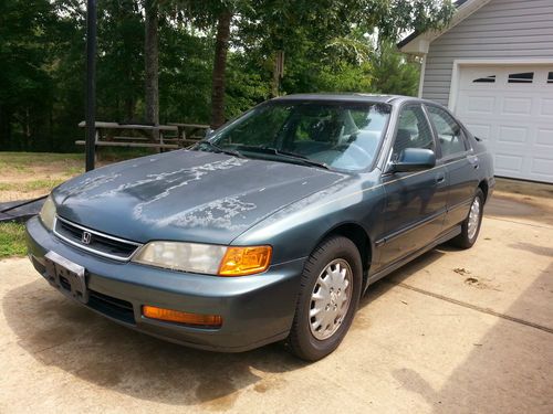 1996 Honda Accord LX Sedan 4-Door 2.2L, US $2,450.00, image 4