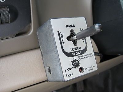 Diesel, dump body, V8, dual rear wheels, 4x4, image 25