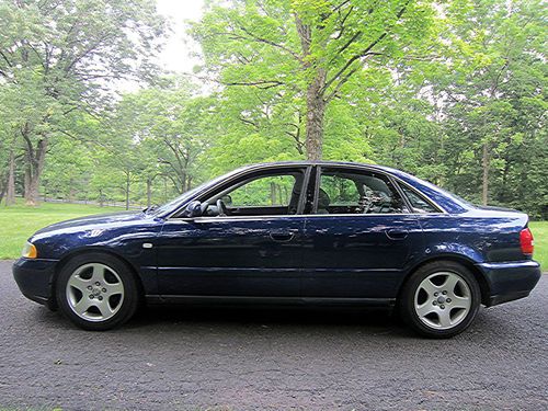 2001 audi a4 base sedan 4-door 2.8l with no reserve