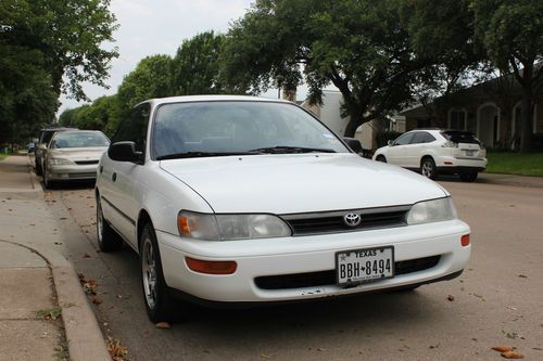 1993 White Toyota Corolla very Clean, US $2,300.00, image 2