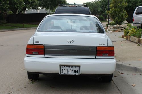 1993 White Toyota Corolla very Clean, US $2,300.00, image 3