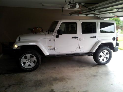 2011 jeep wrangler unlimited sahara