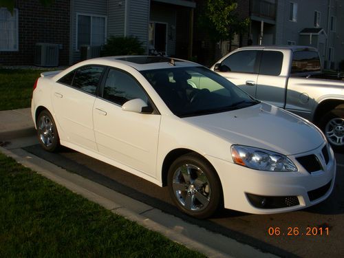 2010 pontiac g6 gt sedan 4-door 3.5l