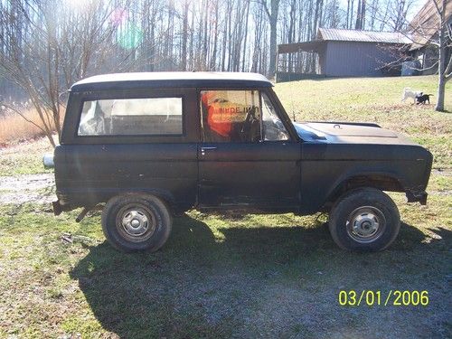 1967 ford bronco, uncut and mostly original... great restoration project!