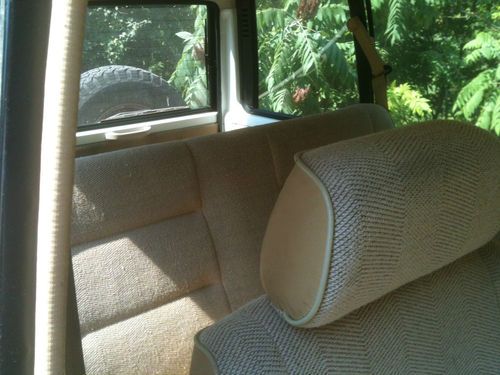 1987 Isuzu Trooper II LS Sport Utility 2-Door 2.3L, image 6