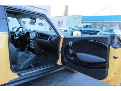 2009 MINI COOPER S SUPERCHARGED Hatchback AUTOMATIC A/C YELLOW BLACK LEATHER, image 16
