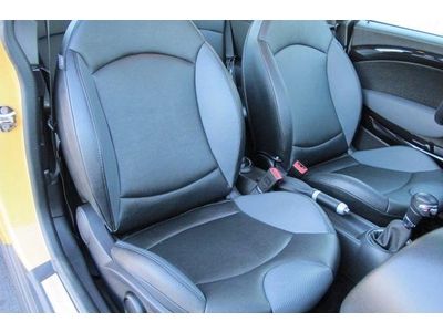 2009 MINI COOPER S SUPERCHARGED Hatchback AUTOMATIC A/C YELLOW BLACK LEATHER, image 18