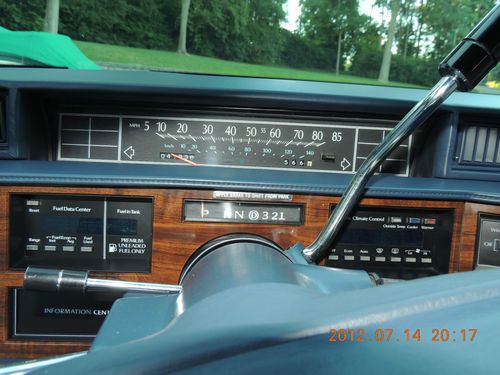 1992 Cadillac DeVille  Sedan 4-Door 4.9L, image 8