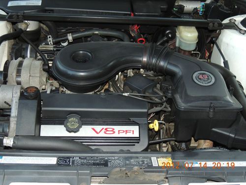 1992 Cadillac DeVille  Sedan 4-Door 4.9L, image 11