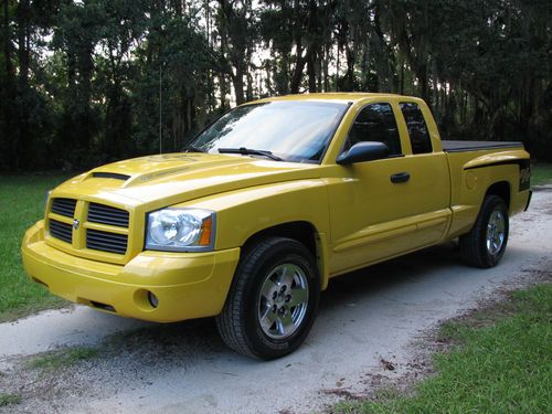 2006 dodge dakota slt extended cab pickup 4-door 4.7l