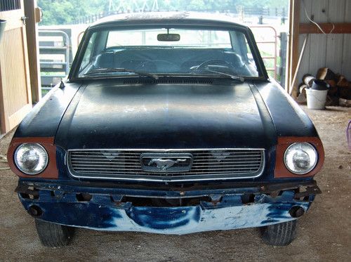 1966 ford mustang coupe with sprint package