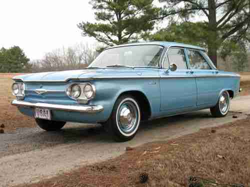 VERY NICE 1961 CORVAIR 700 SEDAN, image 2