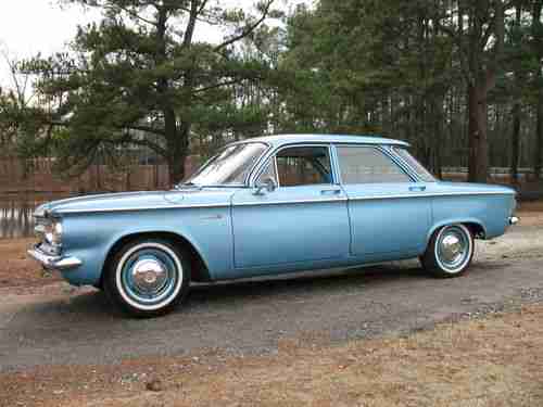 VERY NICE 1961 CORVAIR 700 SEDAN, image 3