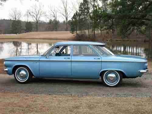 VERY NICE 1961 CORVAIR 700 SEDAN, image 4