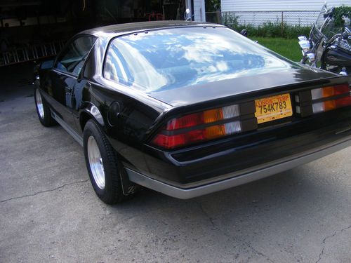 Black 1983 z 28 camaro 9000 original miles garage kept.Very good condtion 350LT1, US $8,900.00, image 3