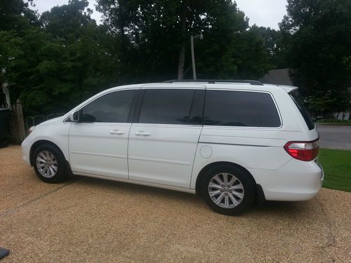 Honda odyssey touring edition 1 owner loaded with with many options no reserve