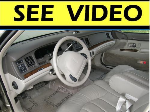 1997 Lincoln Town Car Executive Series Sedan,LOW MILES,SEE VIDEO,NO RESERVE, image 3