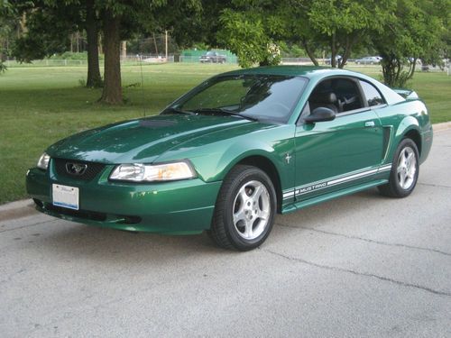 2000 ford mustang v6 3.8l 83,000 miles 5-speed manual trans. great condition