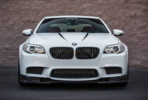 Bmw m5 f10 v8 twin turbo white 4300 miles 600hp sedan