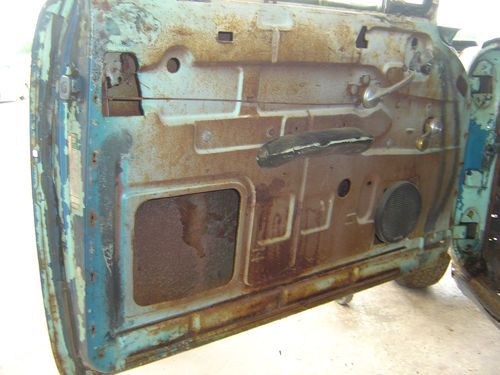 1957 CHEVY 2 DR, image 2