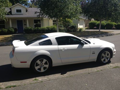 2007 ford mustang gt coupe 2-door 4.6l