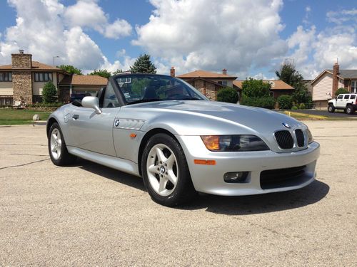 1997 bmw z3 2.8 roadster. 51k miles! 2nd owner. convertible