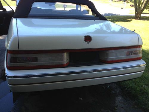 1990 Cadillac Allante Value Leader Convertible 2-Door 4.5L, image 2