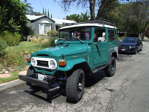 1977 toyota land cruiser fj 40. 2-door 4.2l