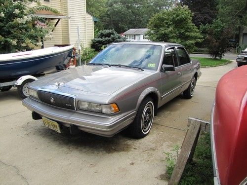 1995 Buick Century Special Sedan 4-Door 3.1L, image 13
