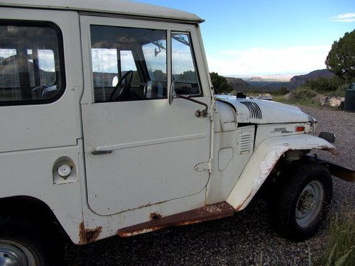 ALL ORIGINAL ONE OWNER 1971 Toyota FJ40 Land Cruiser Unmolested Estate Barn find, image 6