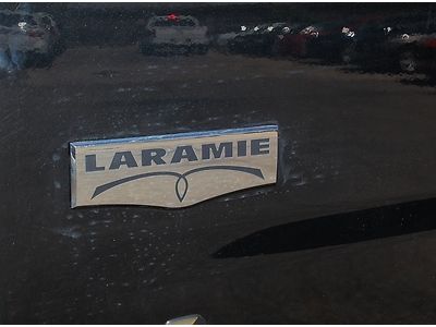 Laramie 4x4 Leather Sunroof Bed Liner MP3 UConnect Navigation Rims and Tires, image 9