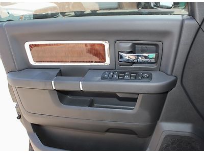 Laramie 4x4 Leather Sunroof Bed Liner MP3 UConnect Navigation Rims and Tires, image 15