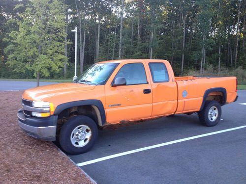 02 Chevy Silverado 2500- Runs well, needs work, image 2
