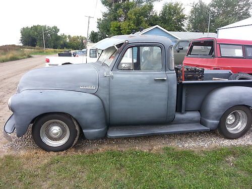 1952 chevy 5 window pickup