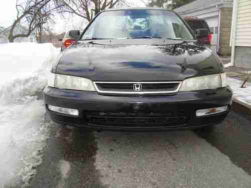 1997 HONDA ACCORD LX 5 SPEEDS,4 CYL 2.2L ENGINE,EXCELLENT RIDE,NO RESERVE PRICE, image 2