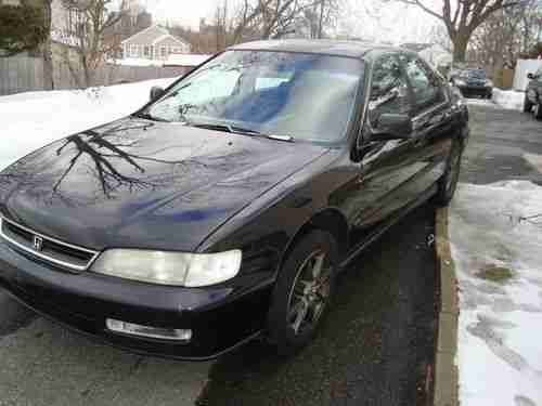 1997 HONDA ACCORD LX 5 SPEEDS,4 CYL 2.2L ENGINE,EXCELLENT RIDE,NO RESERVE PRICE, image 5