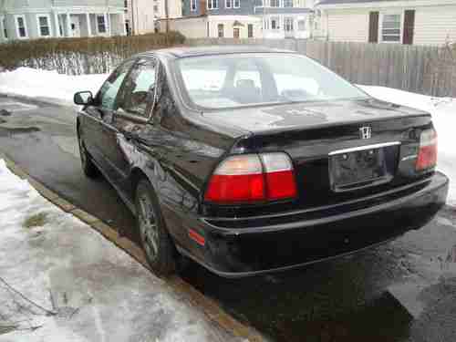 1997 HONDA ACCORD LX 5 SPEEDS,4 CYL 2.2L ENGINE,EXCELLENT RIDE,NO RESERVE PRICE, image 9