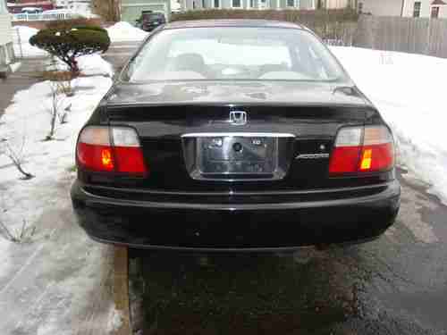 1997 HONDA ACCORD LX 5 SPEEDS,4 CYL 2.2L ENGINE,EXCELLENT RIDE,NO RESERVE PRICE, image 11
