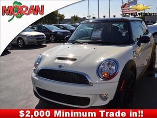 2013 mini cooper hardtop s 1 owner, low miles,6 speed, heated, black wheels