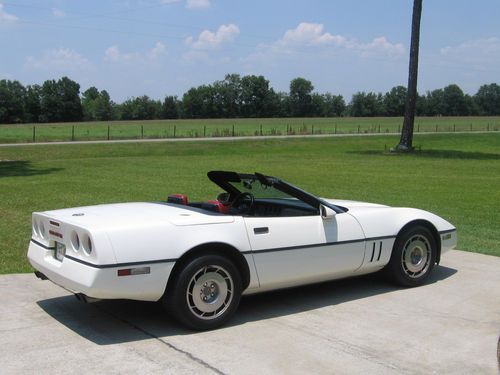 1987 white corvette convertible