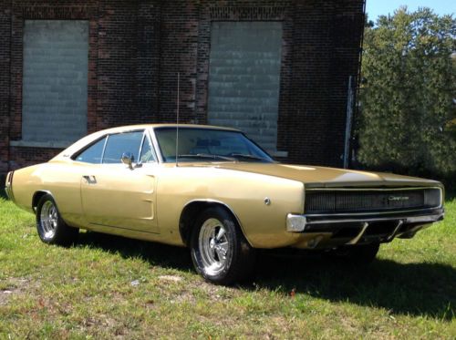 1968 dodge charger base hardtop 2-door 6.3l