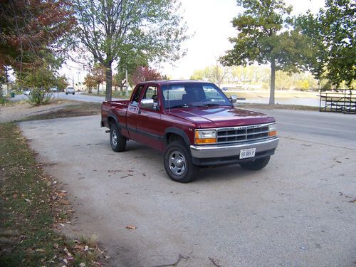 1995 dodge dakota slt 4 x 4 v-8 club cab