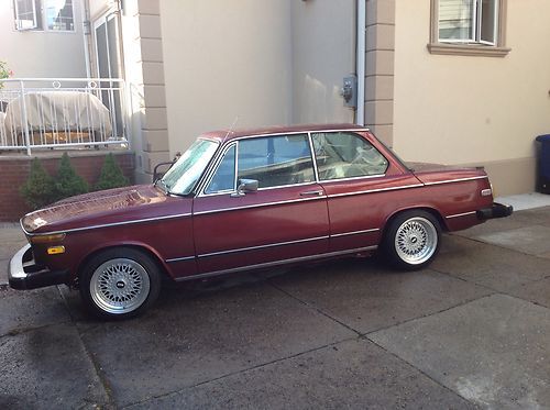 1976 bmw 2002 base coupe 2-door 2.0l