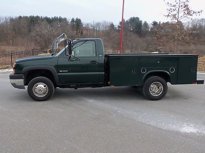 2005 chevrolet c3500 utility v8 auto ac 11ft utility box drw only 28000 miles