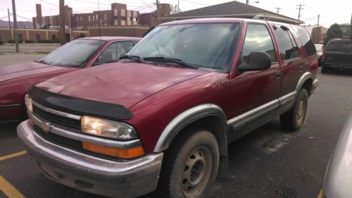 1998 chevy blazer 170,147 miles have key starts and runs  check engine light on