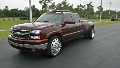 2003 chevrolet silverado 3500 6.6l diesel 1ton 4x4 lowered on 24&#034; wheels